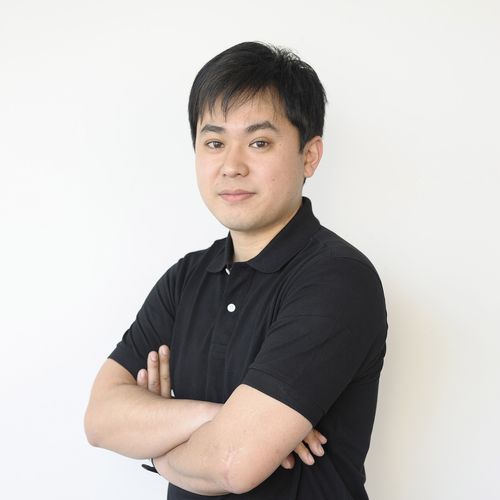 �|�{ ����